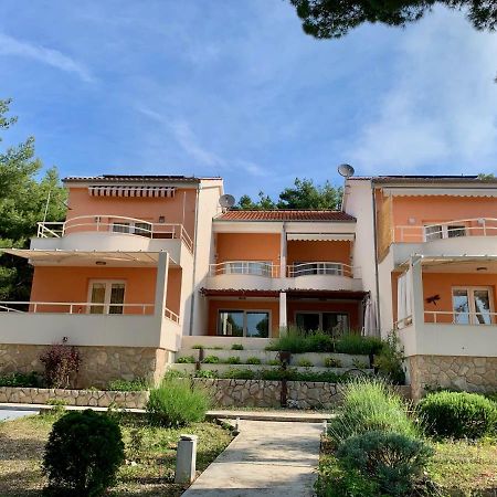 Apartments Nautic Zavala Εξωτερικό φωτογραφία