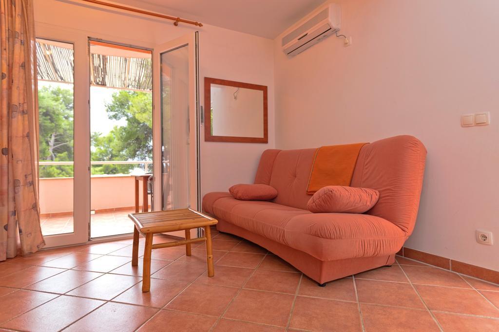 Apartments Nautic Zavala Εξωτερικό φωτογραφία