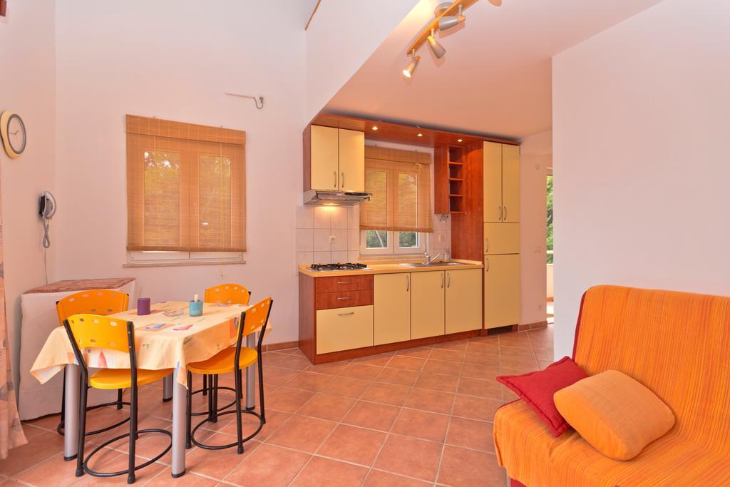 Apartments Nautic Zavala Εξωτερικό φωτογραφία
